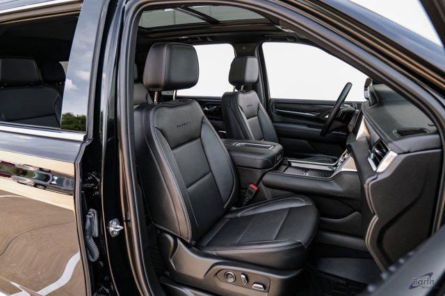 Photo of 2024 Onyx Black GMC Yukon XL