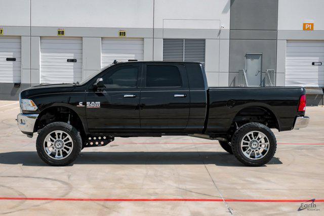 Photo of 2017 Brilliant Black Crystal Pearlcoat RAM 2500