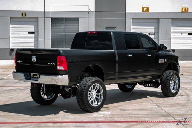 Photo of 2017 Brilliant Black Crystal Pearlcoat RAM 2500