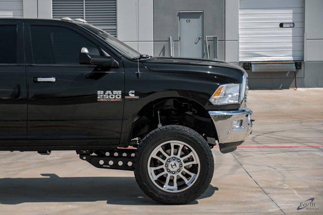 Photo of 2017 Brilliant Black Crystal Pearlcoat RAM 2500