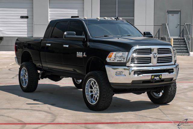 Photo of 2017 Brilliant Black Crystal Pearlcoat RAM 2500