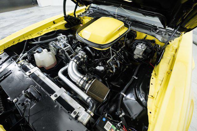 Photo of 1977 Yellow Pontiac Firebird