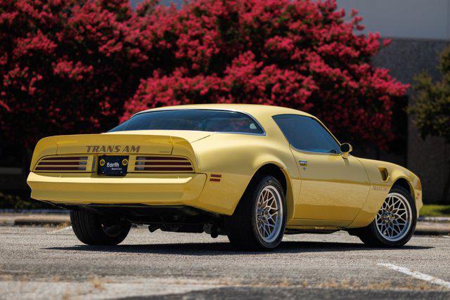 Photo of 1977 Yellow Pontiac Firebird
