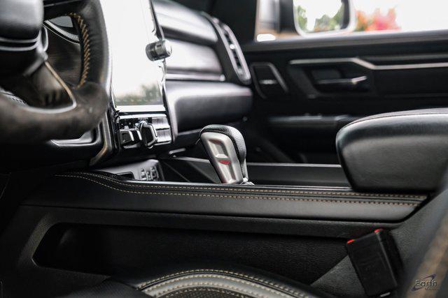 Photo of 2024 Diamond Black Crystal Pearlcoat RAM 1500