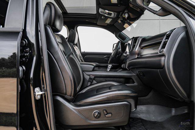 Photo of 2024 Diamond Black Crystal Pearlcoat RAM 1500