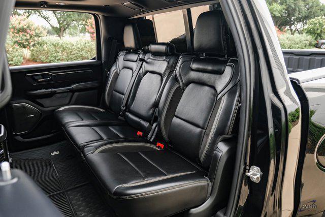 Photo of 2024 Diamond Black Crystal Pearlcoat RAM 1500