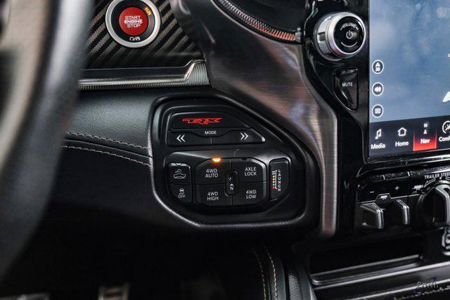 Photo of 2024 Diamond Black Crystal Pearlcoat RAM 1500