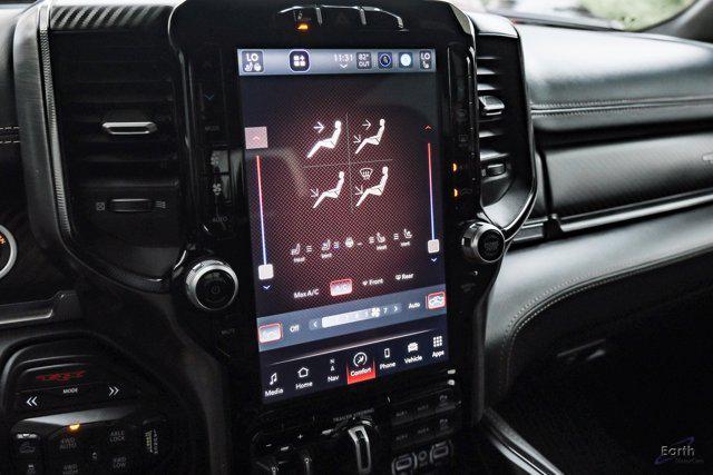 Photo of 2024 Diamond Black Crystal Pearlcoat RAM 1500