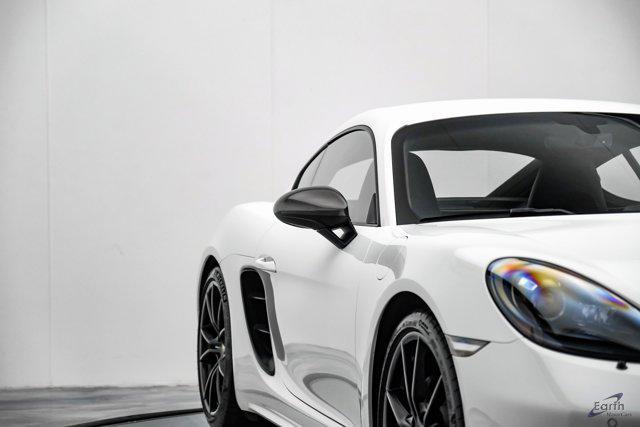Photo of 2023 Black Porsche 718 Cayman