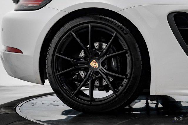 Photo of 2023 Black Porsche 718 Cayman