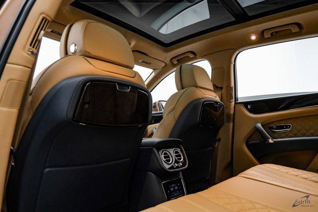 Photo of 2017 Bentayga Bronze Metallic Bentley Bentayga
