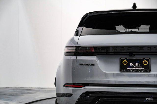 Photo of 2024 Arroios Grey Metallic Land Rover Range Rover Evoque