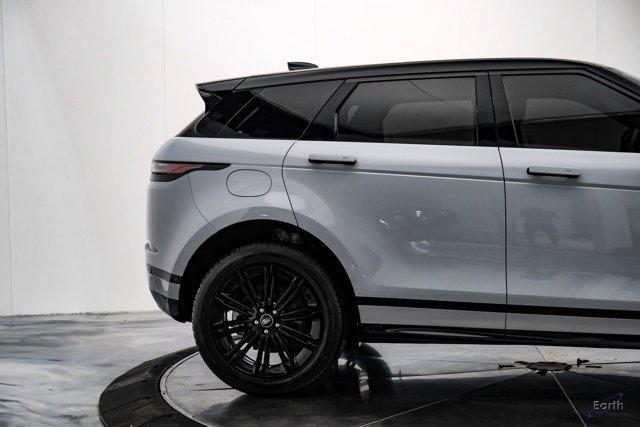 Photo of 2024 Arroios Grey Metallic Land Rover Range Rover Evoque