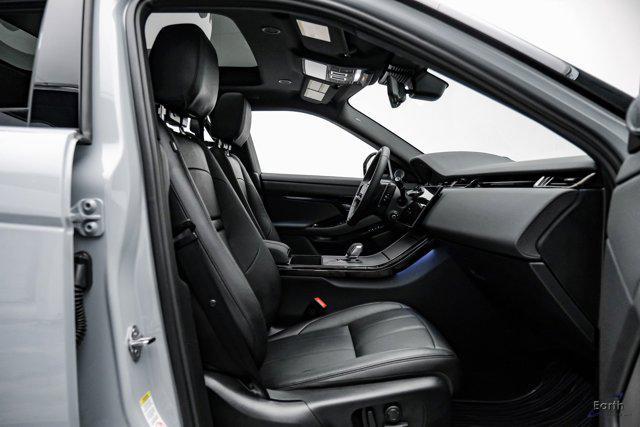 Photo of 2024 Arroios Grey Metallic Land Rover Range Rover Evoque