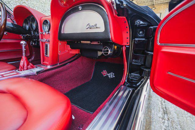 Photo of 1965 Black Chevrolet Corvette