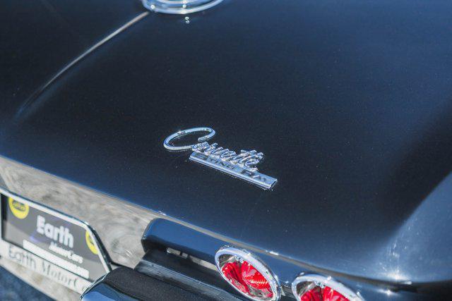 Photo of 1965 Black Chevrolet Corvette
