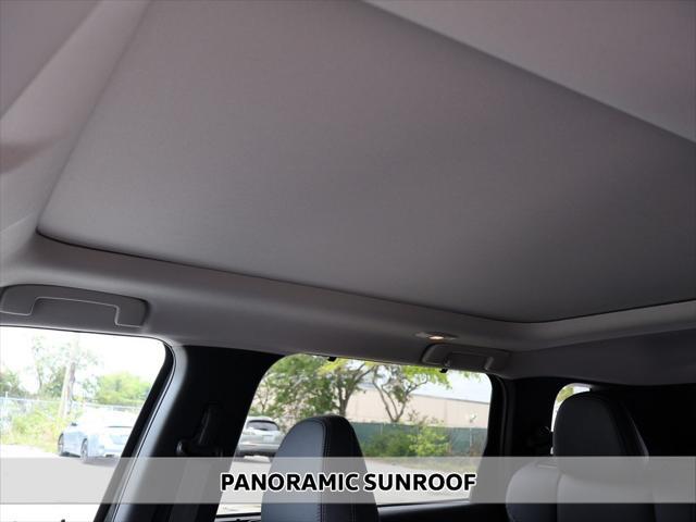 Photo of 2025 Black Diamond Mitsubishi Outlander PHEV