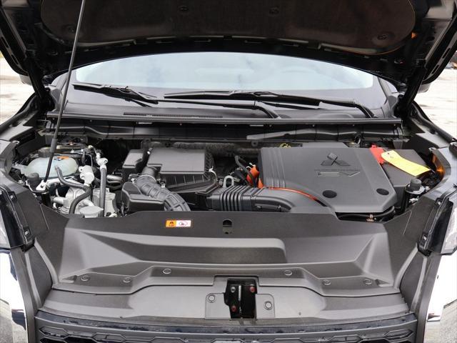 Photo of 2025 Black Diamond Mitsubishi Outlander PHEV