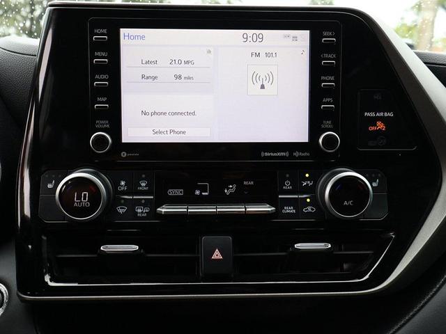 Photo of 2022 Ruby Flare Pearl Toyota Highlander