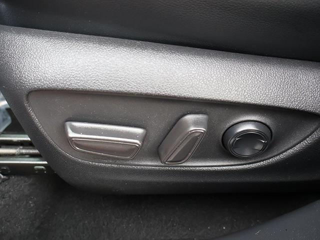 Photo of 2022 Ruby Flare Pearl Toyota Highlander