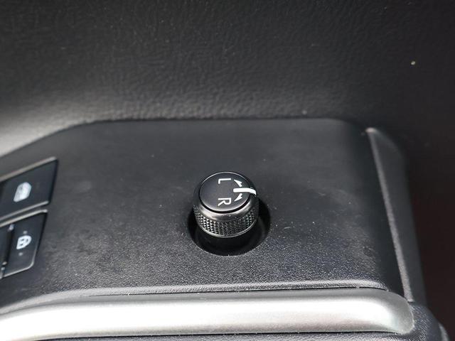 Photo of 2022 Ruby Flare Pearl Toyota Highlander