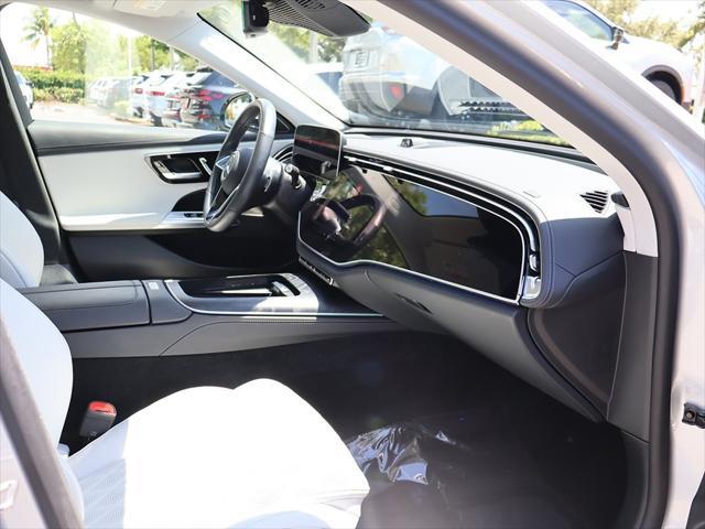 Photo of 2024 Silver Mercedes-Benz E-Class