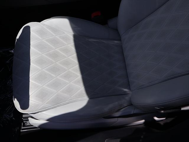 Photo of 2024 Silver Mercedes-Benz E-Class