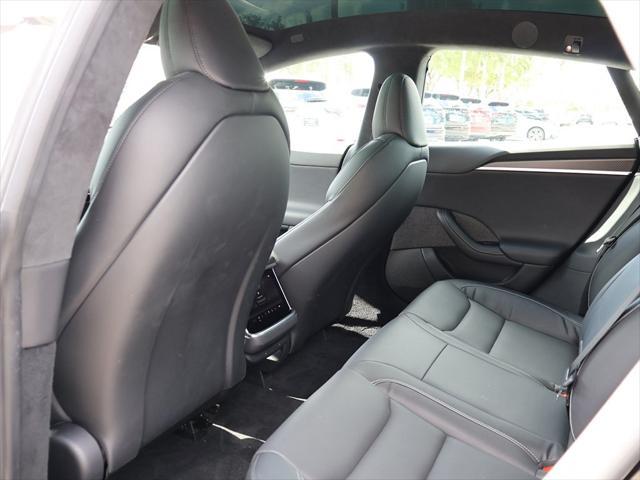 Photo of 2022 Solid Black Tesla Model S