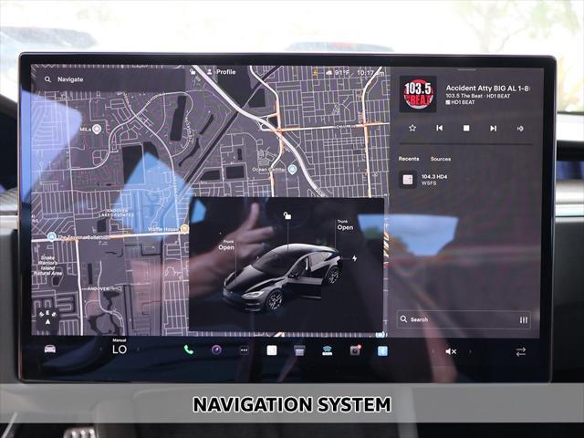 Photo of 2022 Solid Black Tesla Model S