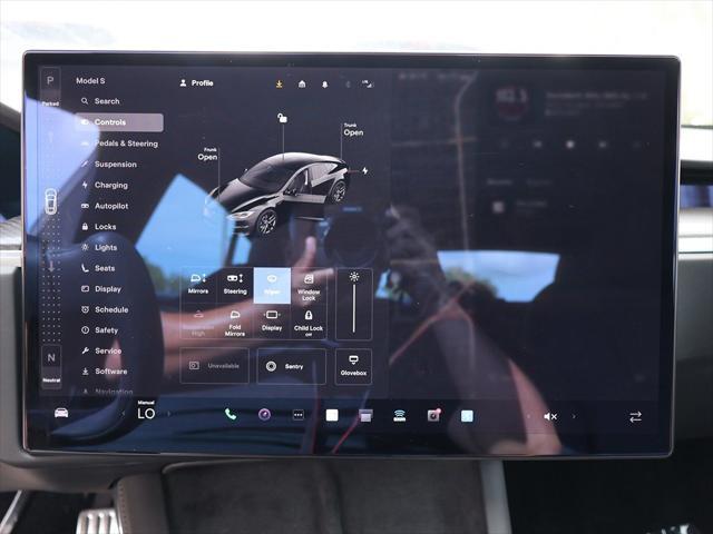 Photo of 2022 Solid Black Tesla Model S