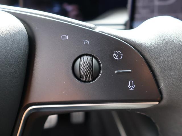 Photo of 2022 Solid Black Tesla Model S
