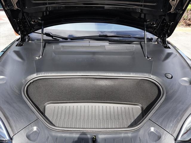 Photo of 2022 Solid Black Tesla Model S