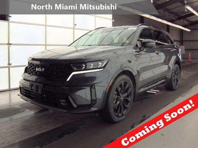 Photo of 2022 Gravity Grey Kia Sorento