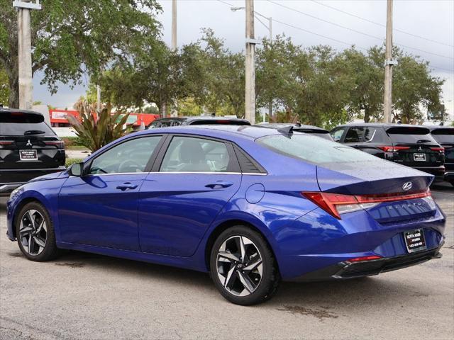 Photo of 2023 Intense Blue Hyundai ELANTRA