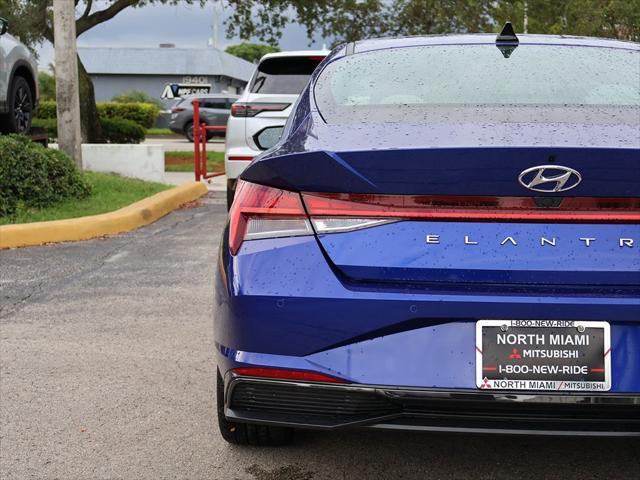 Photo of 2023 Intense Blue Hyundai ELANTRA
