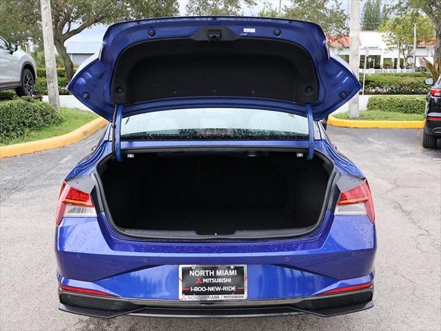 Photo of 2023 Intense Blue Hyundai ELANTRA