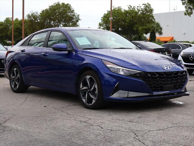 Photo of 2023 Intense Blue Hyundai ELANTRA