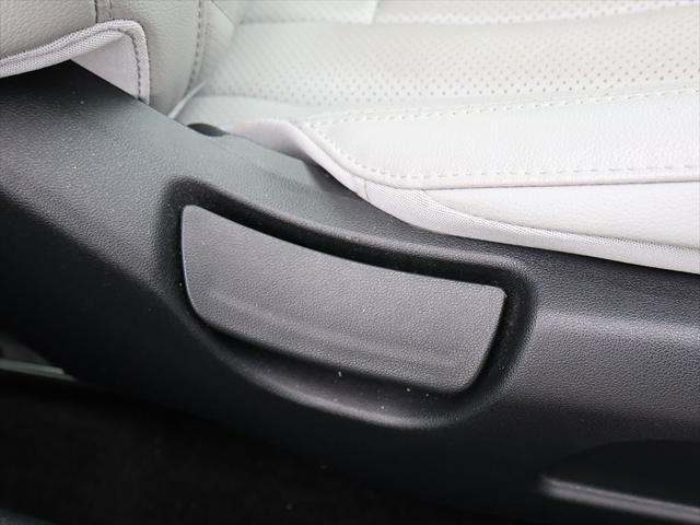 Photo of 2023 Intense Blue Hyundai ELANTRA