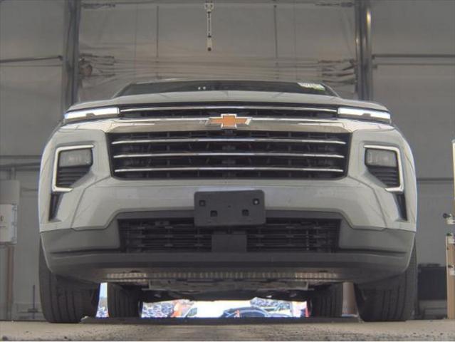 Photo of 2024 Sterling Gray Metallic Chevrolet Traverse