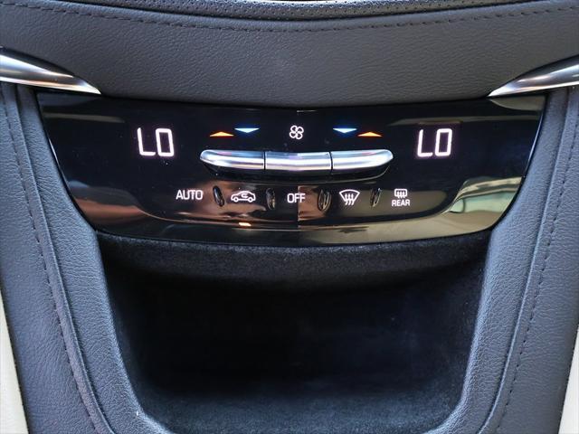 Photo of 2019 Harbor Blue Metallic Cadillac XT5