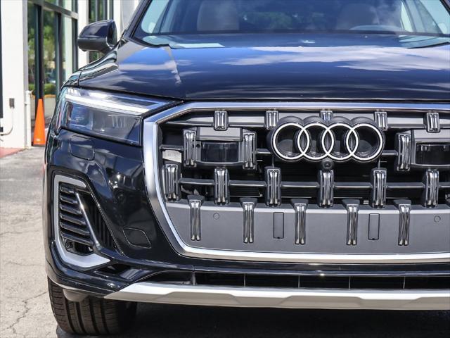 Photo of 2025 Mythos Black Metallic Audi Q7