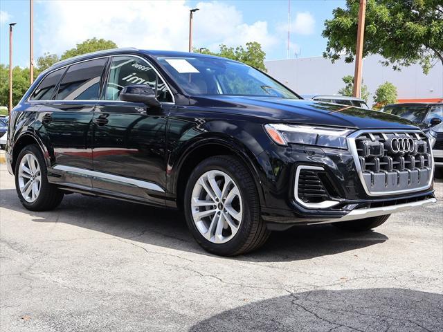 Photo of 2025 Mythos Black Metallic Audi Q7