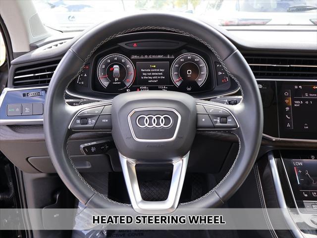 Photo of 2025 Mythos Black Metallic Audi Q7