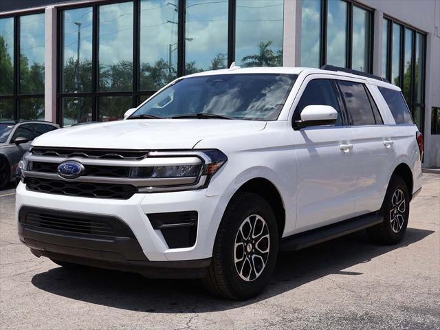 Photo of 2024 Oxford White Ford Expedition