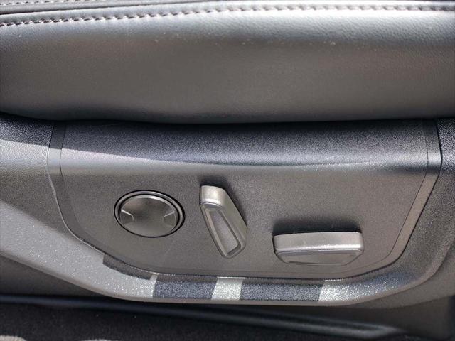 Photo of 2024 Oxford White Ford Expedition