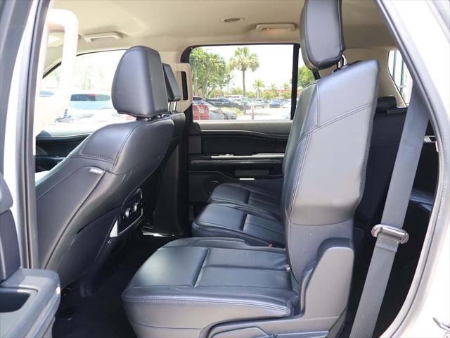 Photo of 2024 Oxford White Ford Expedition