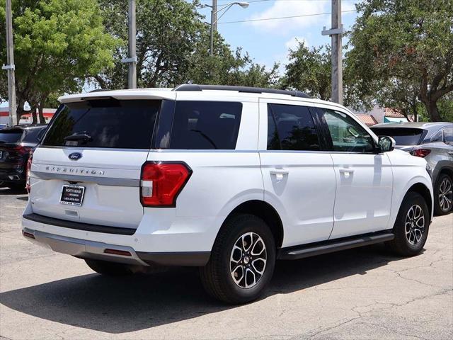 Photo of 2024 Oxford White Ford Expedition