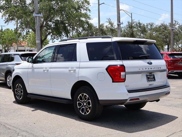 Photo of 2024 Oxford White Ford Expedition
