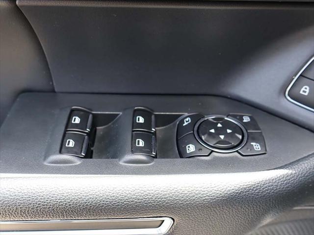 Photo of 2024 Oxford White Ford Expedition