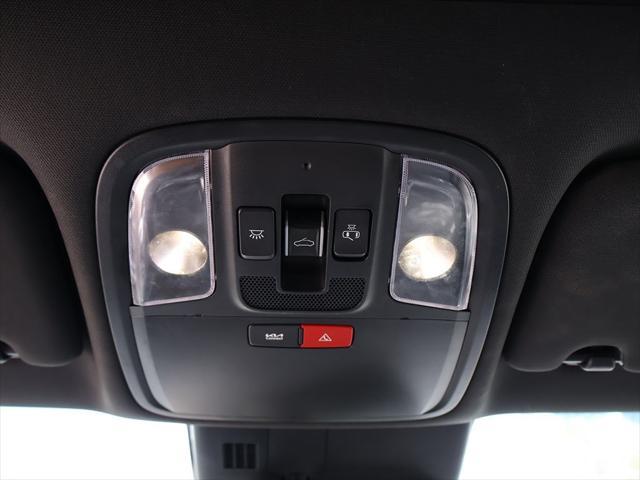 Photo of 2023 Ceramic Silver Kia Stinger